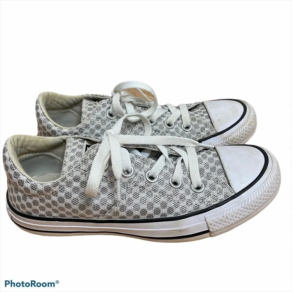 Converse Silver Polka Dot Sneakers Sz 5 Women’s - Picture 1 of 9